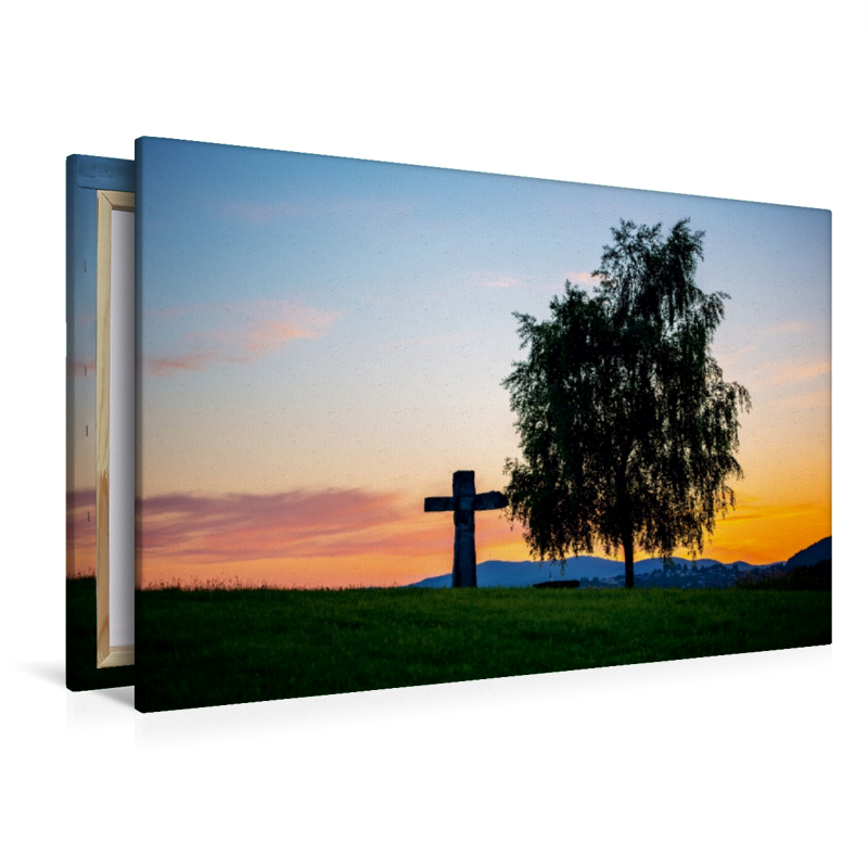 Kreuz im Sonnenuntergang