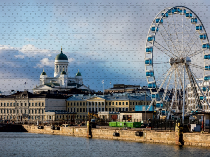 Blick auf den Hafen von Helsinki mit dem Dom im Hintergrund