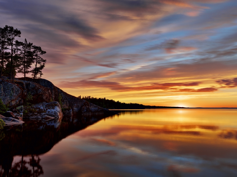 Abendstimmung in der Bucht Sieravuori des Sees Pyhäjärvi