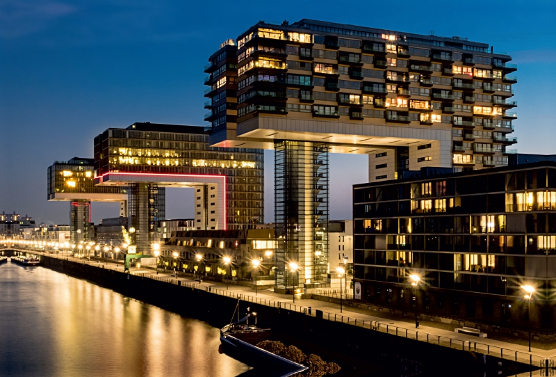 Köln - Kranhäuser am Rheinauhafen