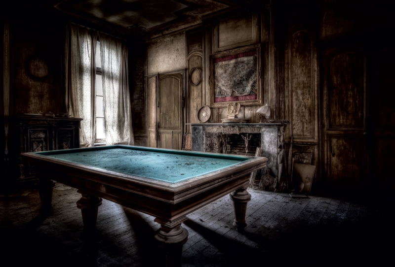 'Billard' - altes, verlassenes Chateau in Frankreich