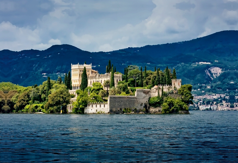 Isola del Garda - Villa Cavazza-Borghese