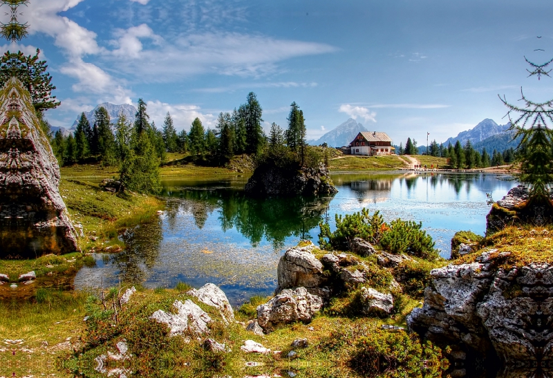 Lago di Federa mit Sorapiss und Antelao - erreichbar von Cortina oder Passo Giau