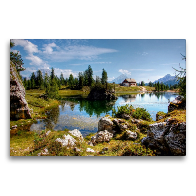 Lago di Federa mit Sorapiss und Antelao - erreichbar von Cortina oder Passo Giau