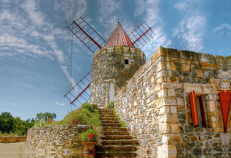 Provenzianische Windmühle aus Frankreich nahe Arle in der Provence