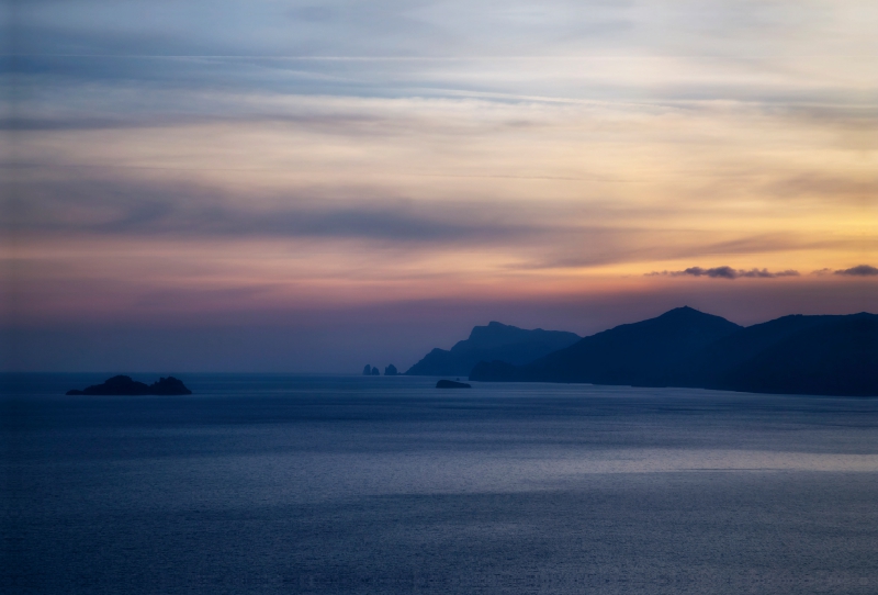 Sonnenuntergang über der Amalfiküste