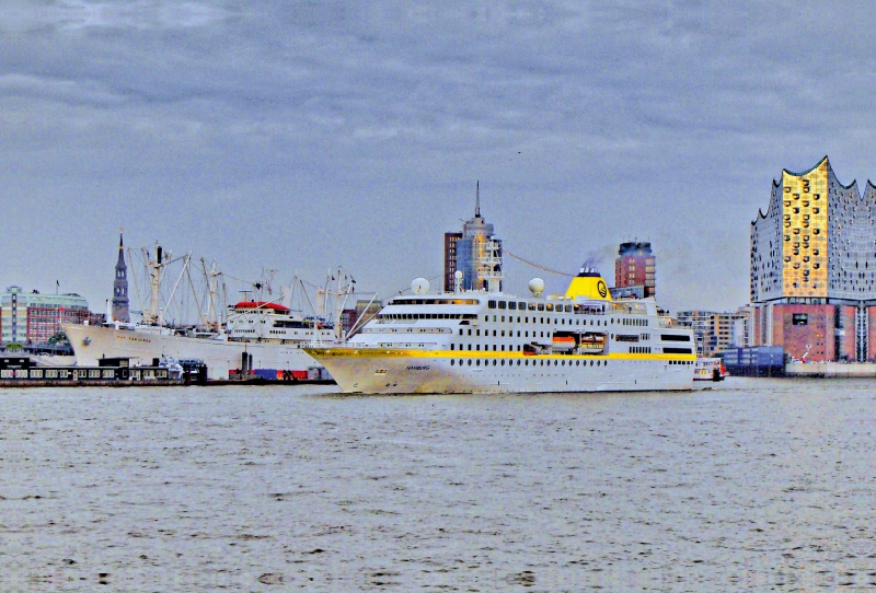 MS Hamburg