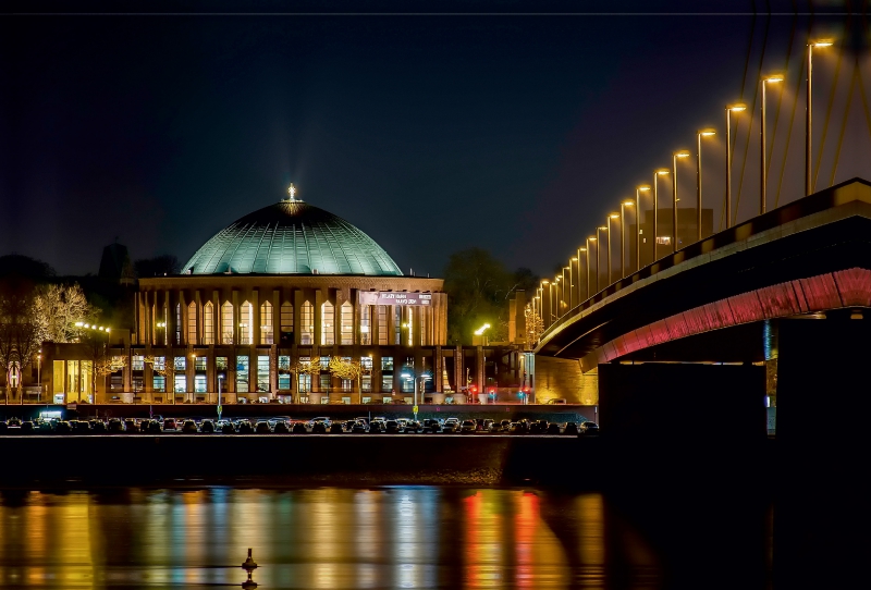 Tonhalle an der Oberkasseler Brücke