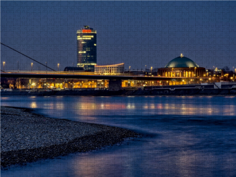 Oberkasseler Brücke, Tonhalle und ERGO-Hochhaus