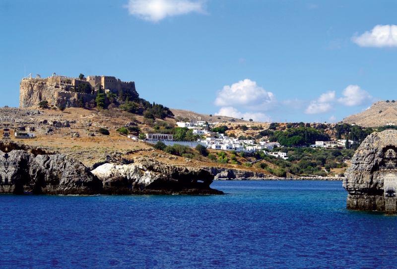 Akropolis und Hafeneinfahrt von Lindos