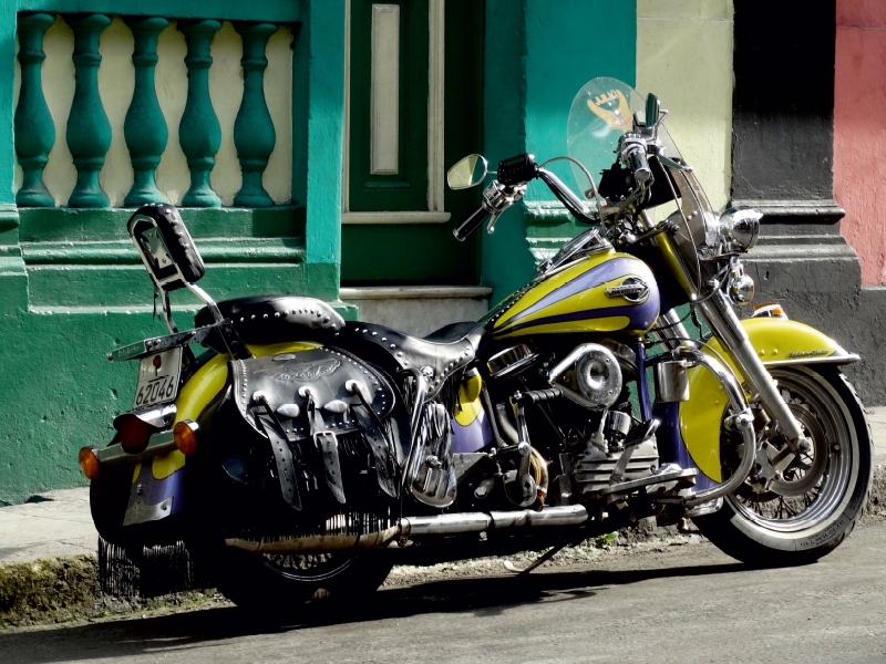 Harley Davidson in Havanna