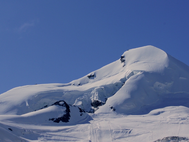 Berglandschaft im Wallis : Allalinhorn bei Saas Fee . Schweiz