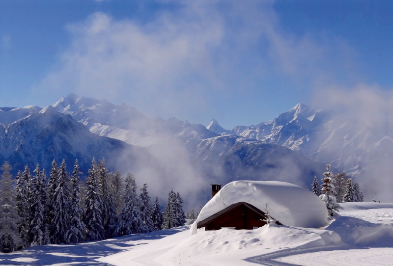 TraumWinter - Winter Traum. Tief verschneite Landschaft. Schweiz