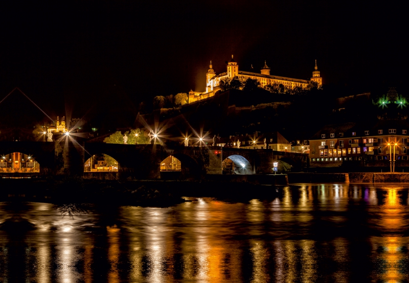 Würzburg bei Nacht