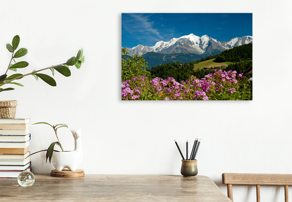 Blick vom Dorf Cordon auf das Mont-Blanc-Massiv