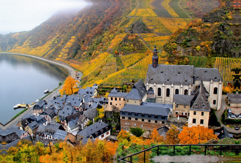 Blick auf Beilstein von der Burg Metternich