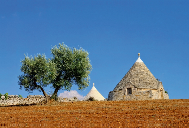 Trulli, Ein Motiv aus dem Kalender Apulien