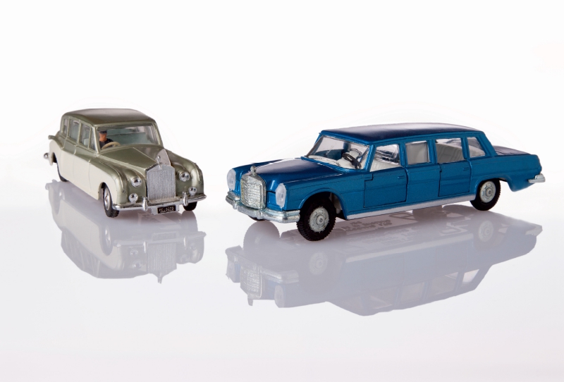 Dinky Toys Spielzeugautos