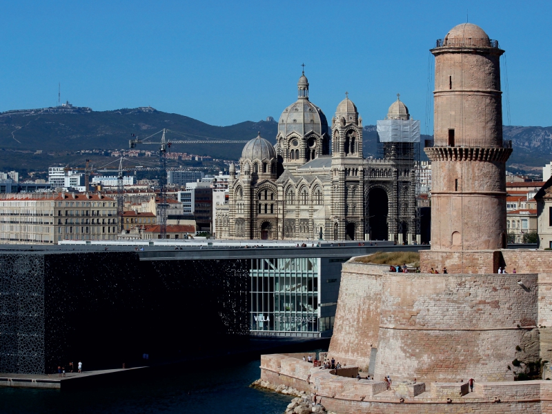 Das MuCEM, die Kathedrale de la Major und Fort Saint Jean in Marseille