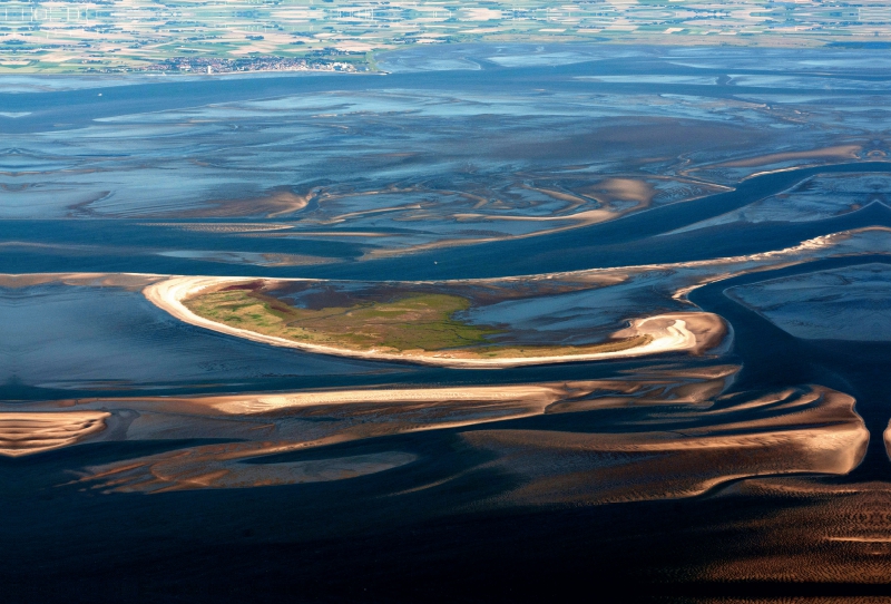 Trischen, im Hintergrund Büsum