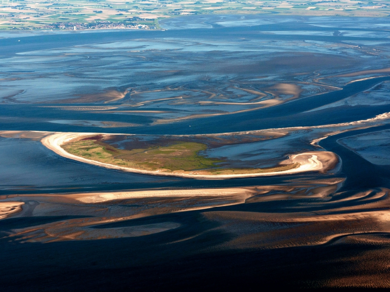 Trischen, im Hintergrund Büsum