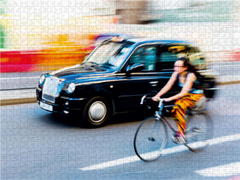 Straßenszene mit Taxi in London