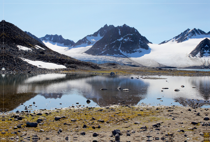 Ein Gletscher in der Nähe des Magdalenen Fjords