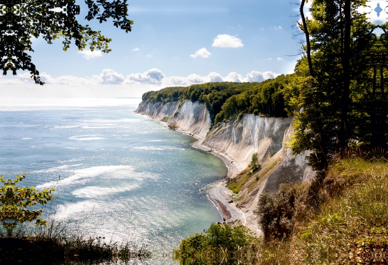 Blick auf die Kreideküste von Rügen