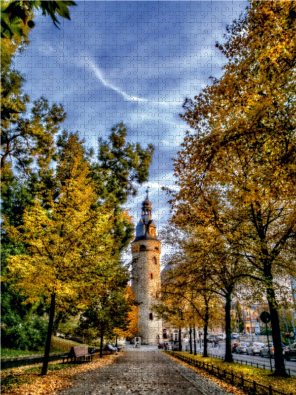 Der Leipziger Turm im Herbst