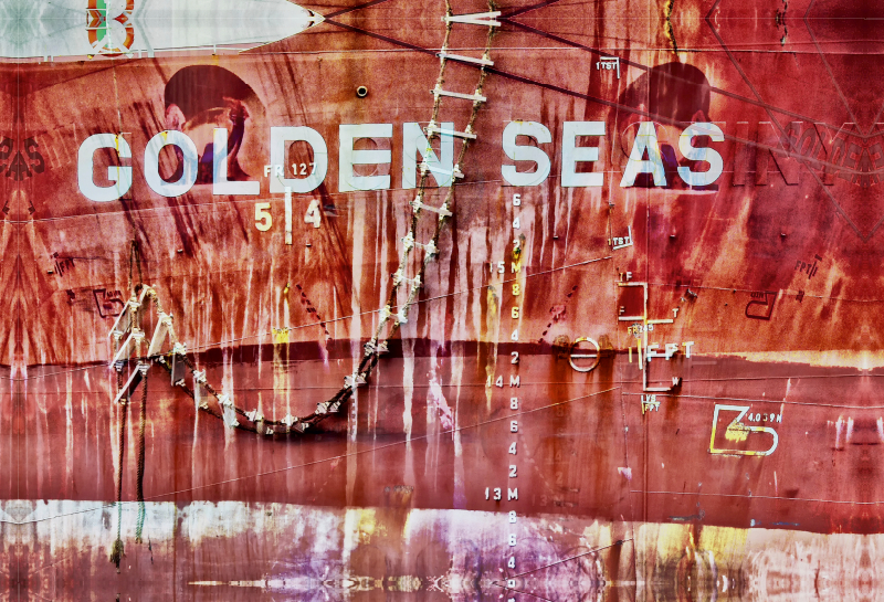 Detailaufnahme der Golden Seas - Massengutschiff