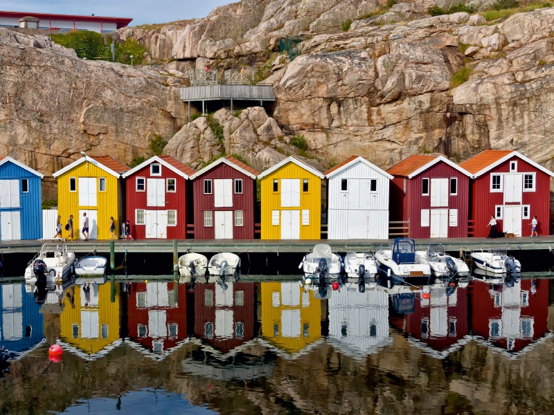 Bunte Fischerhäuschen im schwedischen Smögen