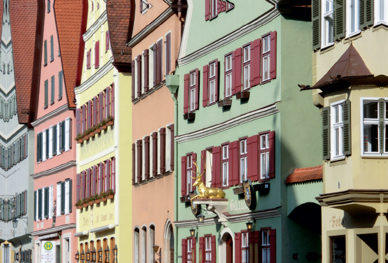 Dinkelsbühl, Hausfassaden am Weinmarkt