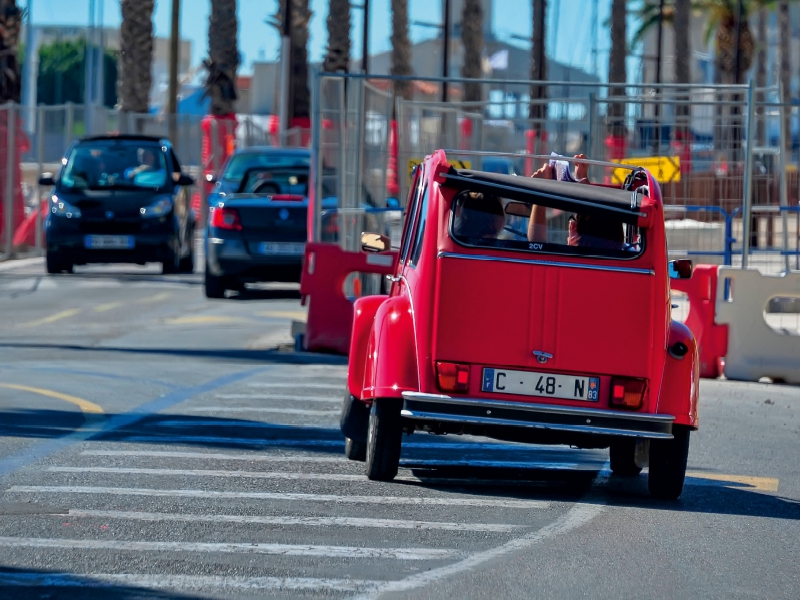 Ein Motiv aus dem Kalender Citroën 2CV - die Ente