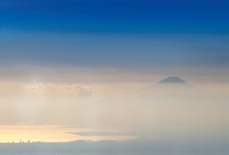 Mount Fuji und Tokio im Morgendunst