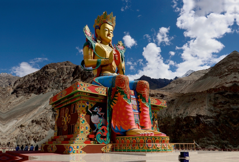 Statue of Maitreya Buddha (höhe ca. 32m) im Nubra-Tal