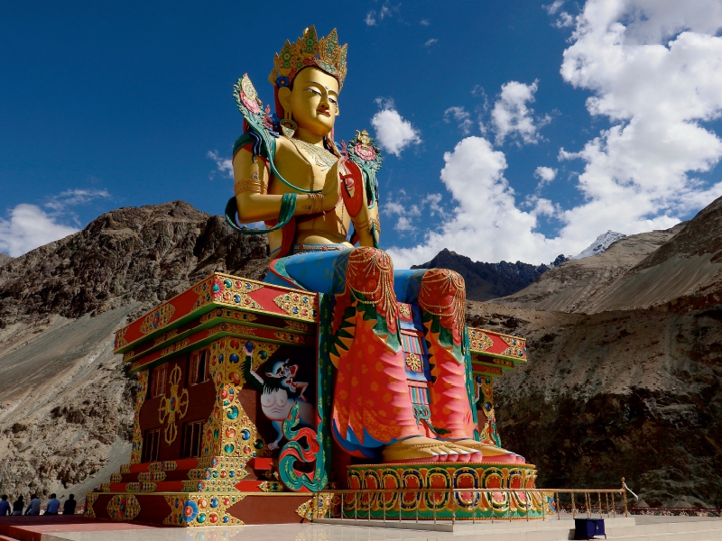 Statue of Maitreya Buddha (höhe ca. 32m) im Nubra-Tal