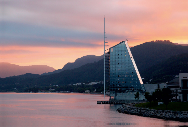 Molde während des Sonnenuntergangs