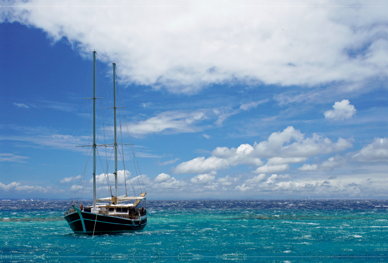 Segelboot im Roten Meer, Ägypten