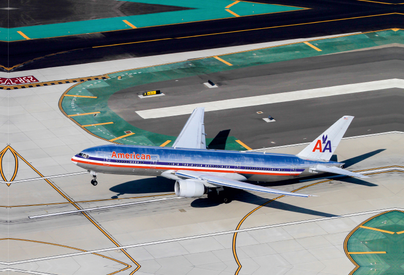 American Airlines  Boeing 777-200  Los Angeles, USA