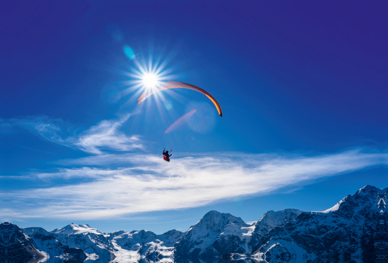 Gleitschirmfliegen am Ortlermassiv