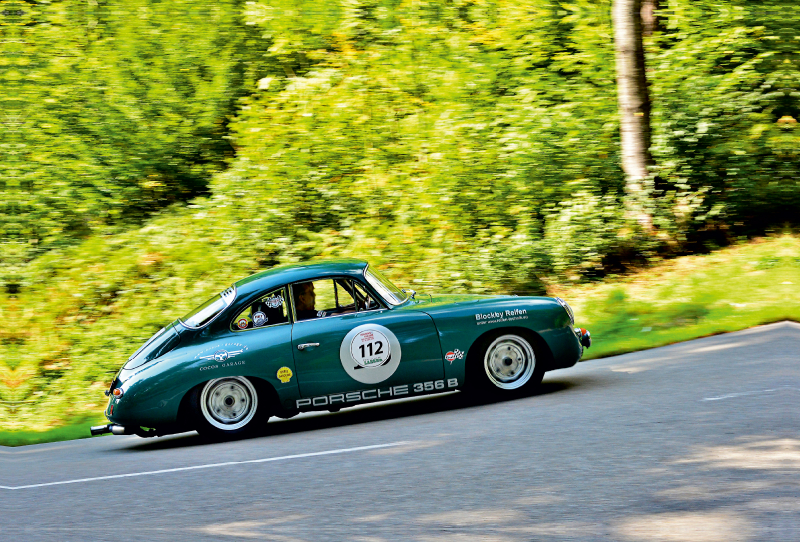 Ein Motiv aus dem Kalender Porsche Oldtimer - EGGBERG KLASSIK - Der Berg ruft