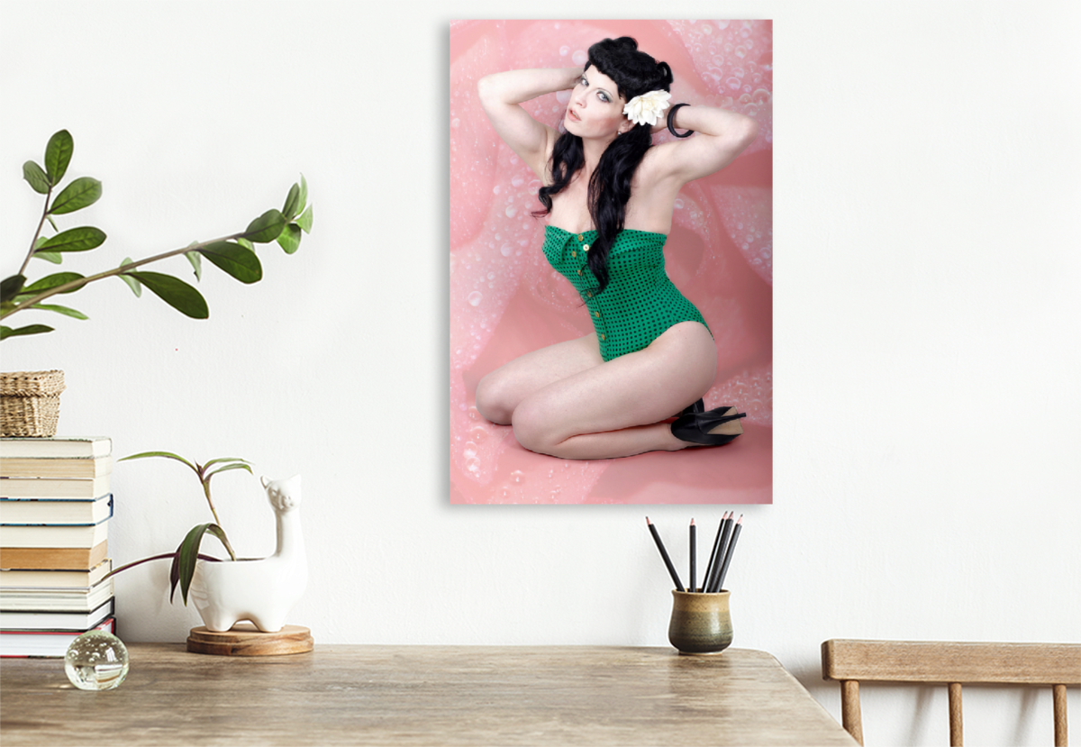 Pin Up Girl