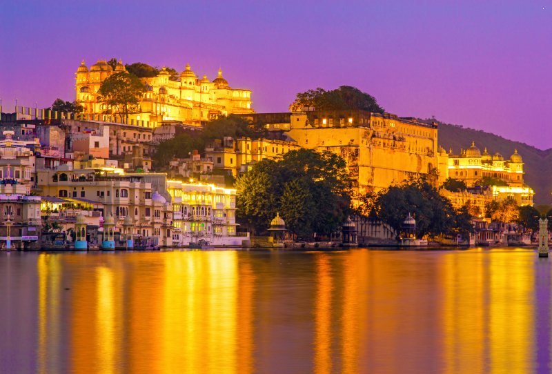 Abendstimmung am Picholasee in Udaipur