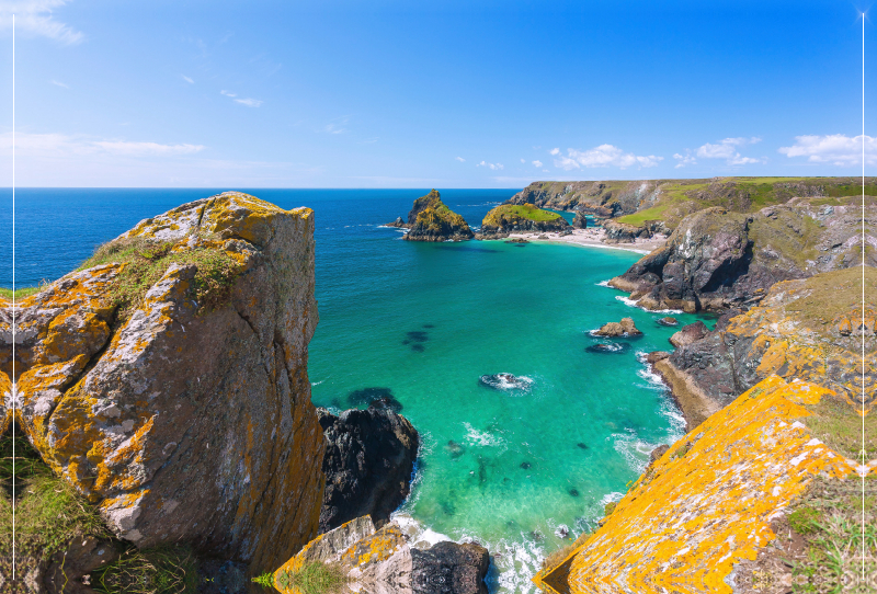 Kynance Cove mit Gull Rock und Asparagus Island