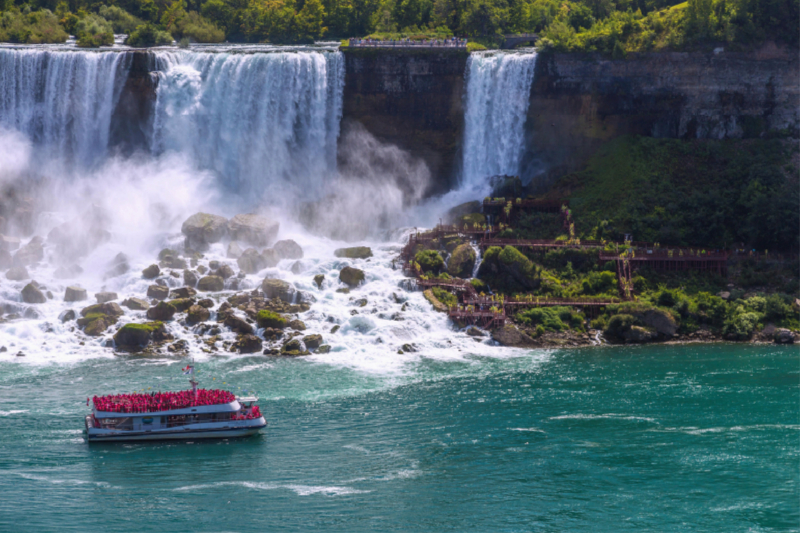 Niagara Falls mit Horneblower Niagara Cruises