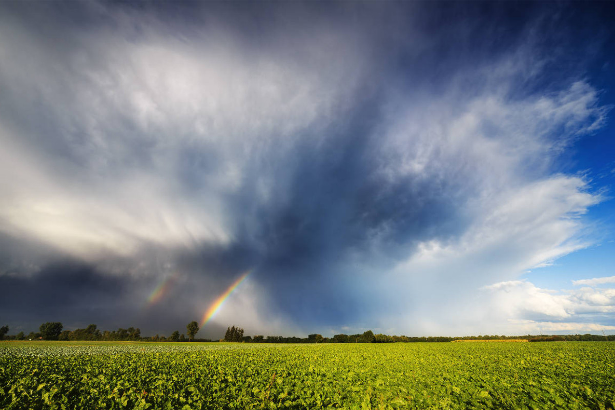 Schauerabzug mit Regenbogen