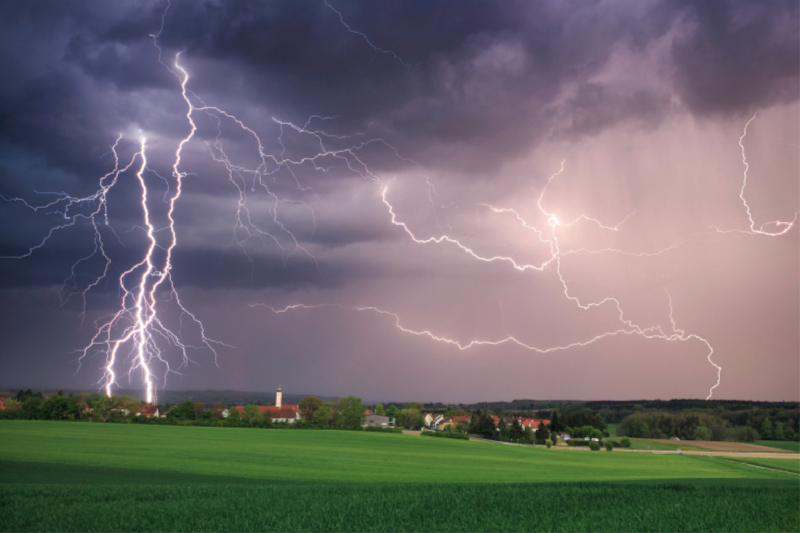 Nahe Blitzschläge in Bayern