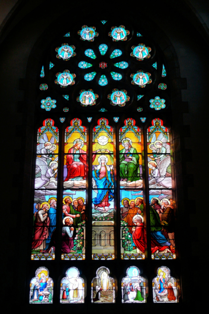 kirchenfenster glasmalerei.