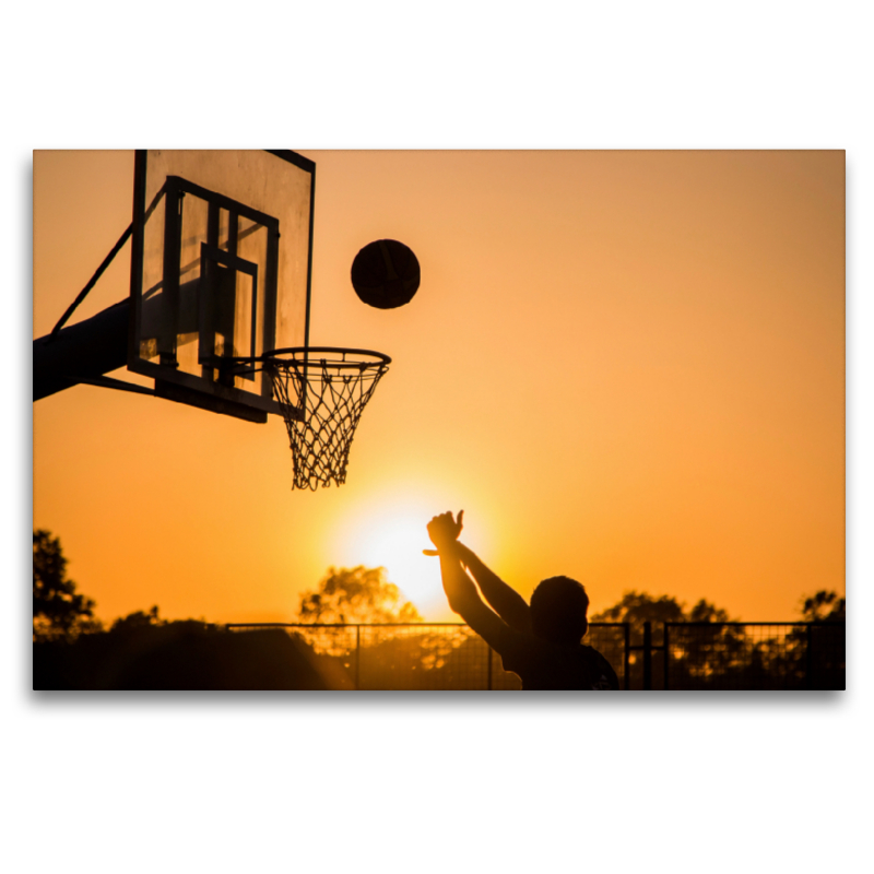 Basketballspiel im Sonnenuntergang