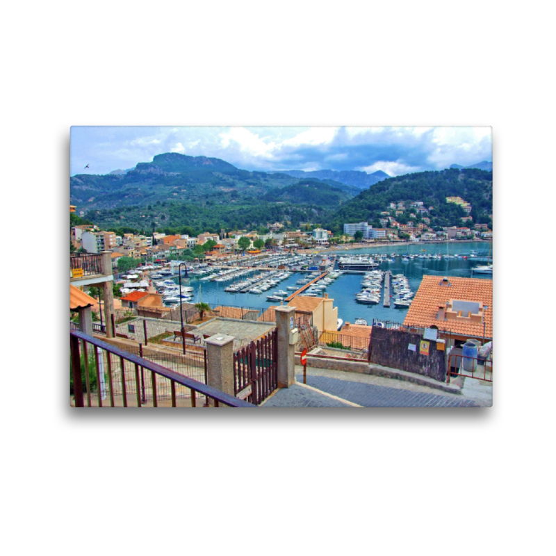 Blick von der Placa de Santa Catarina auf den Hafen von Port de Sóller